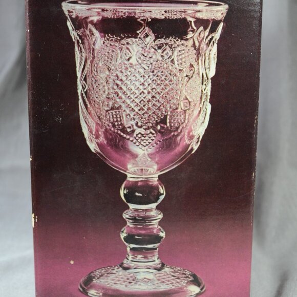 Vintage - Avon - "Heart and Diamond" - Fostoria - Loving Cup - 1978. - Picture 4 of 6